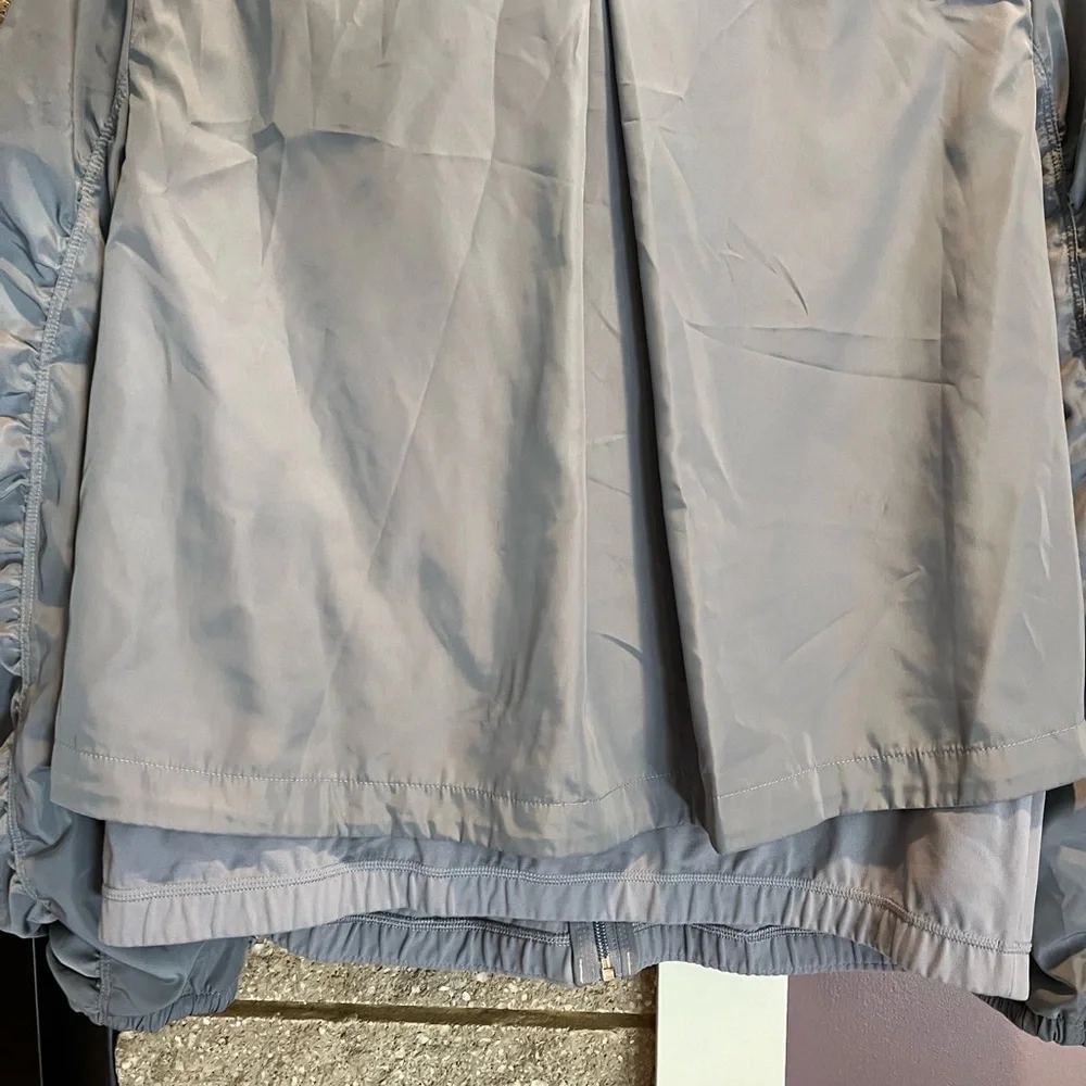 ATHLETA Wayfarer Bomber Jacket Performance Workout Gym Sporty Gray Blue … - Picture 11 of 16